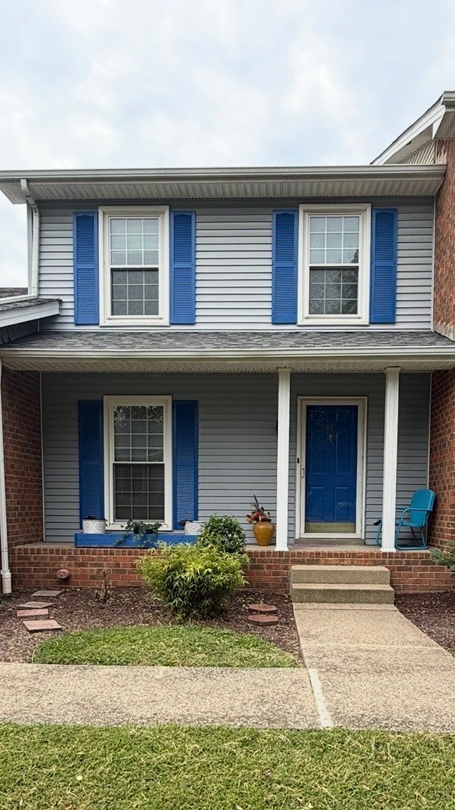 810 Lewis Ct