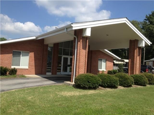 multi-family property for sale in Nashville, TN 37216, 4109 Gallatin Pike 4109 Gallatin Pike, Nashville TN 37216 multi-family property, photo 1 of 49
