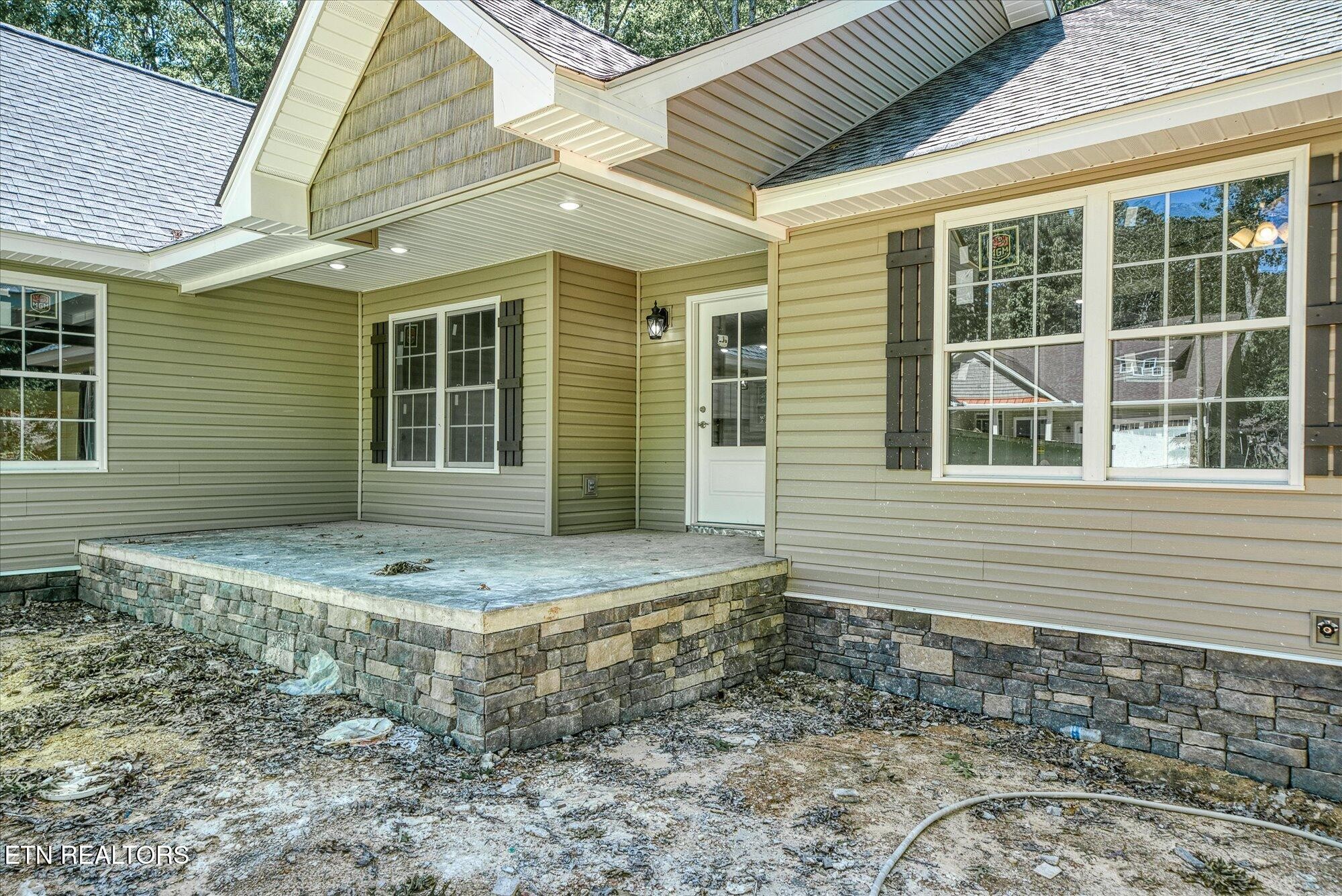 112 Dover Lane