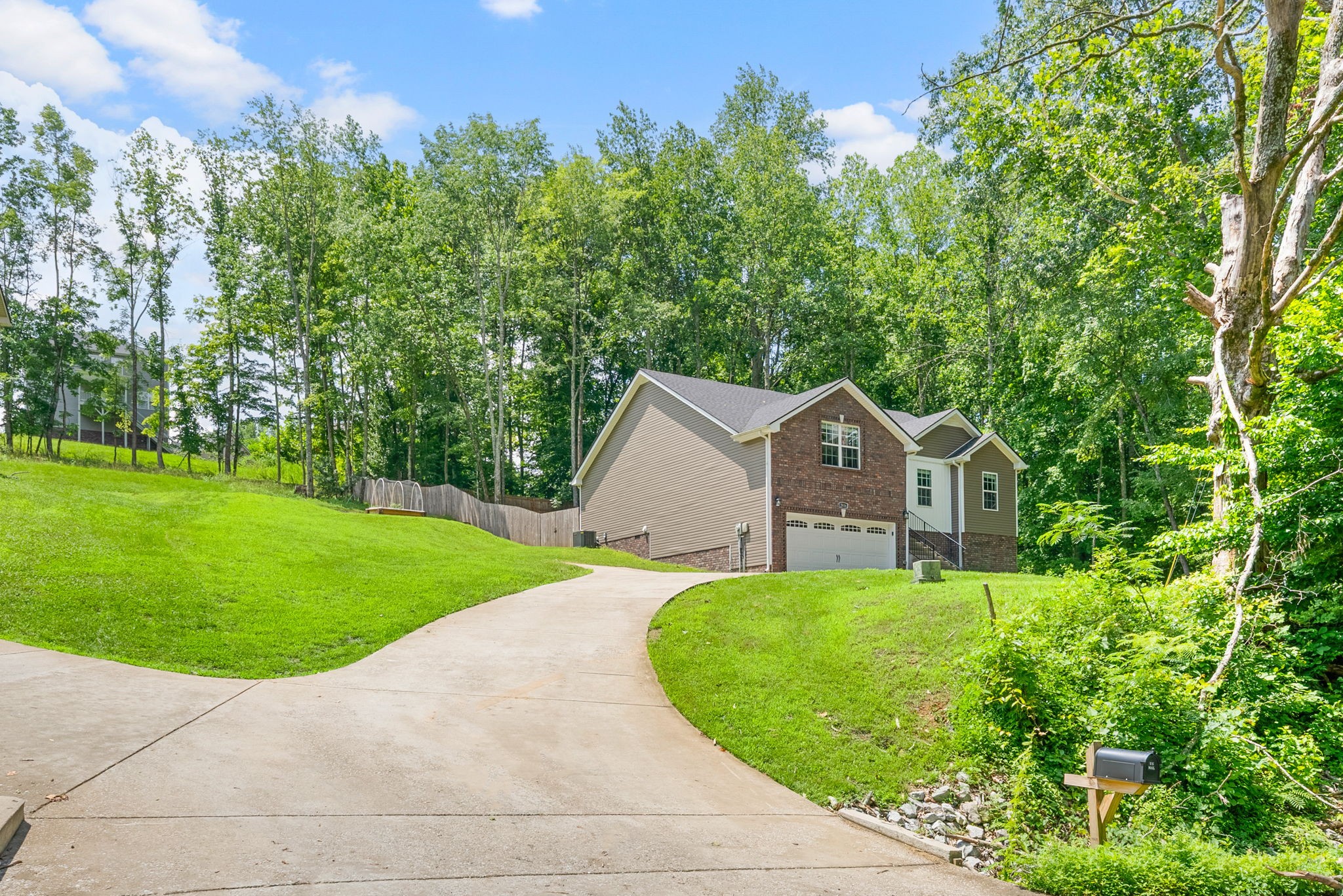2816 E Old Ashland City Rd