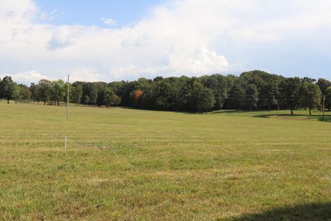 6 Coleytown Road Lafayette TN 37083