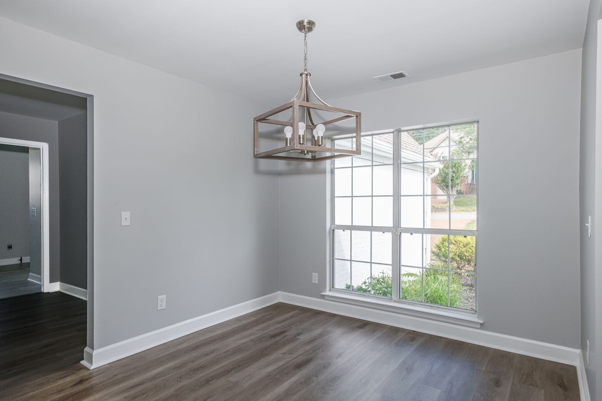 1449 Brighton Cir
