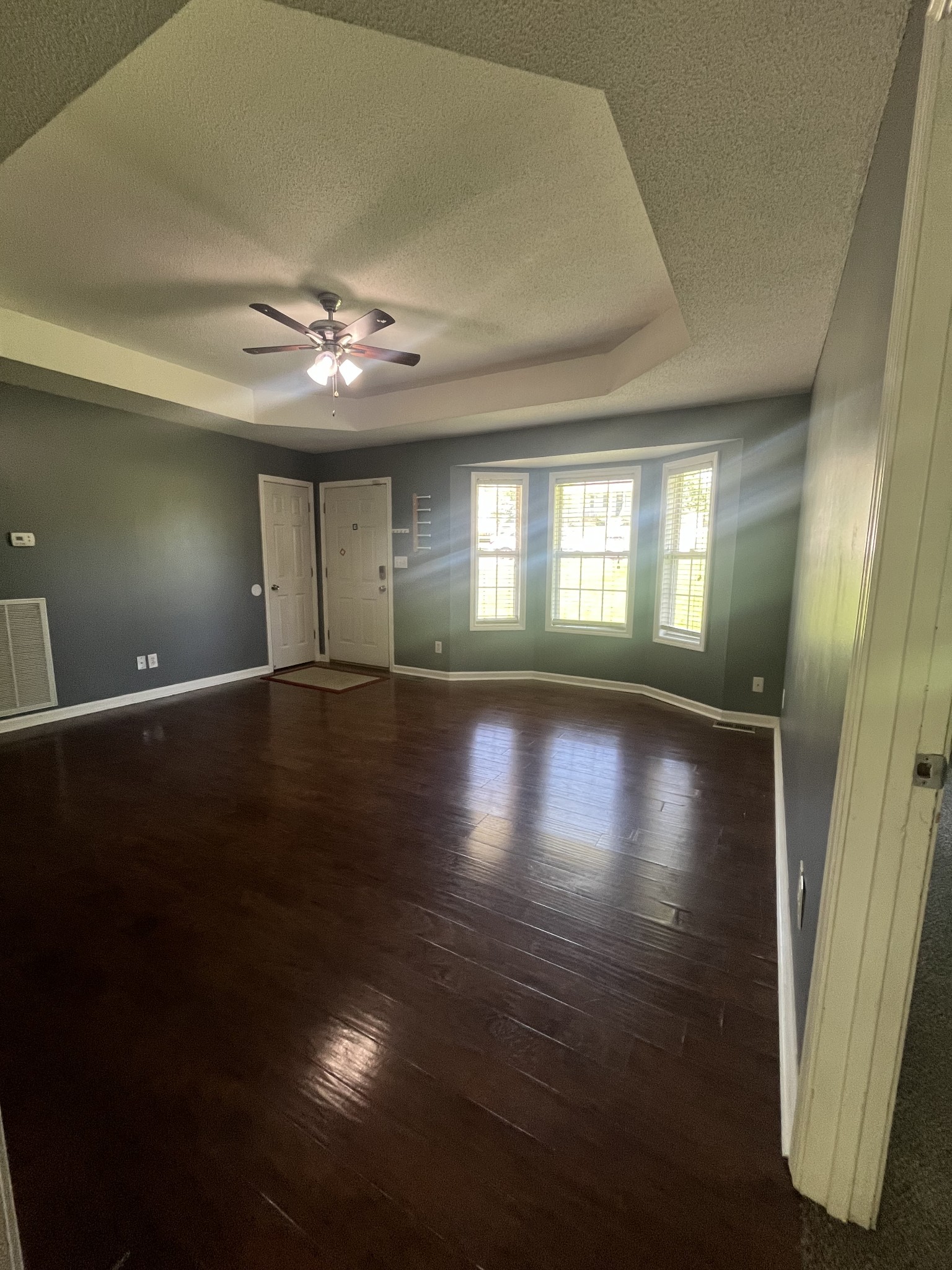 924 Granny White Rd