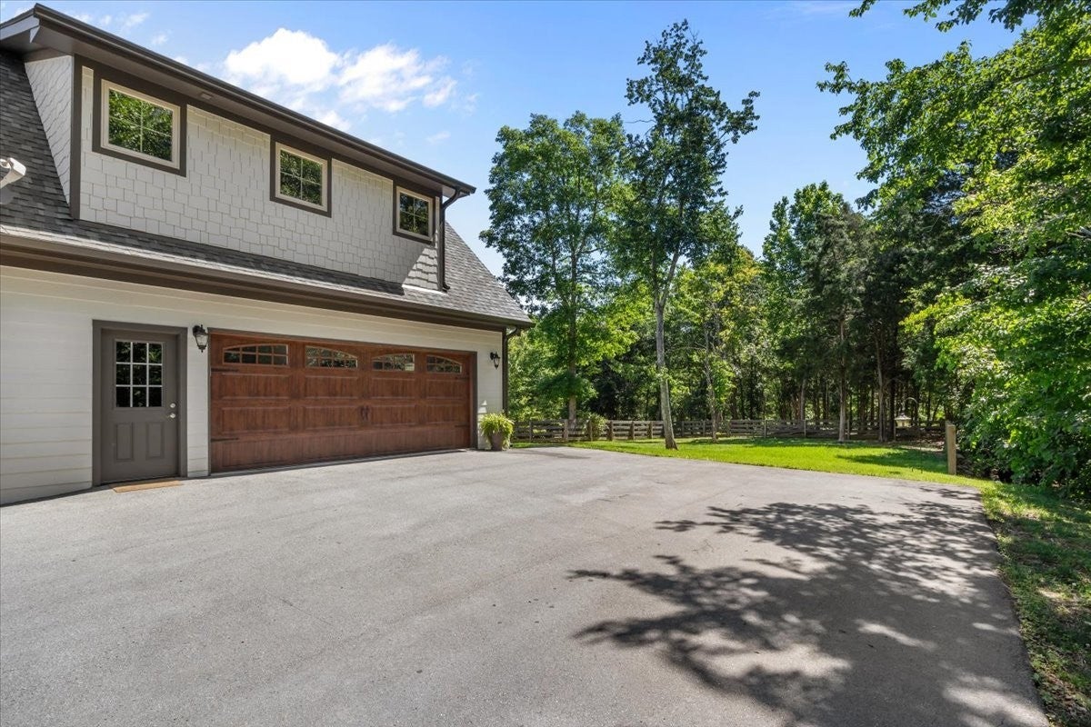 8006 Rose Ridge Pvt LN