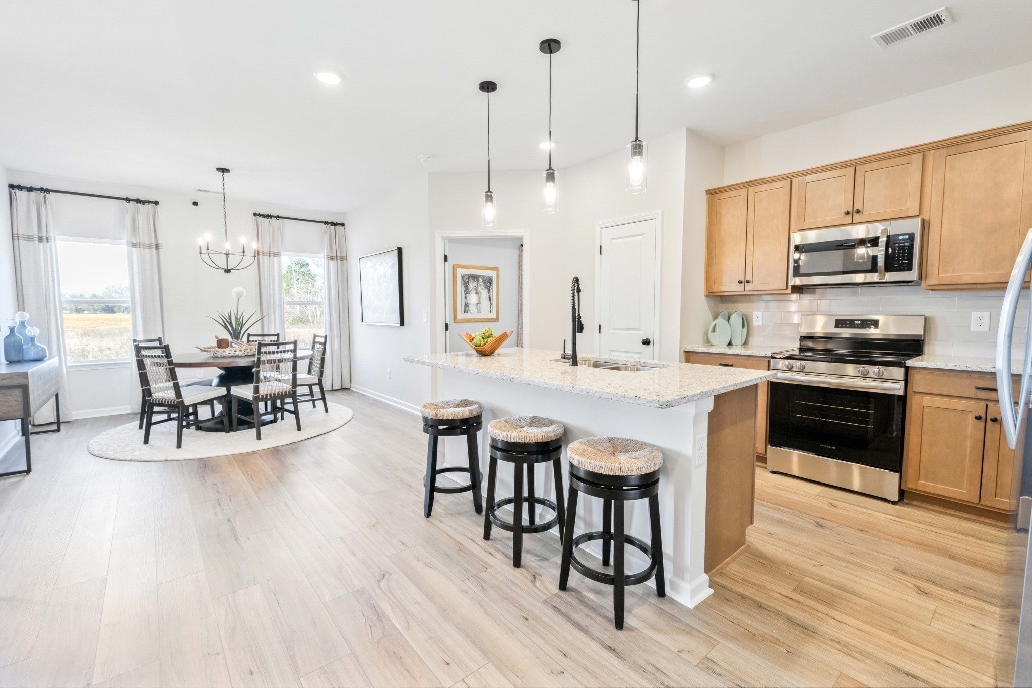 318 Claude Cir