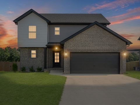 755 Banister Dr Clarksville TN 37042