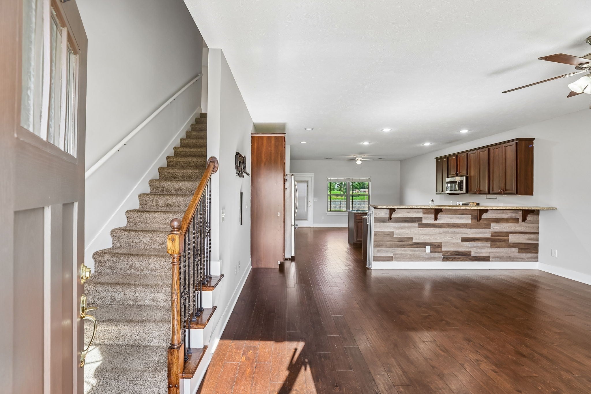 212 Ralen Ave