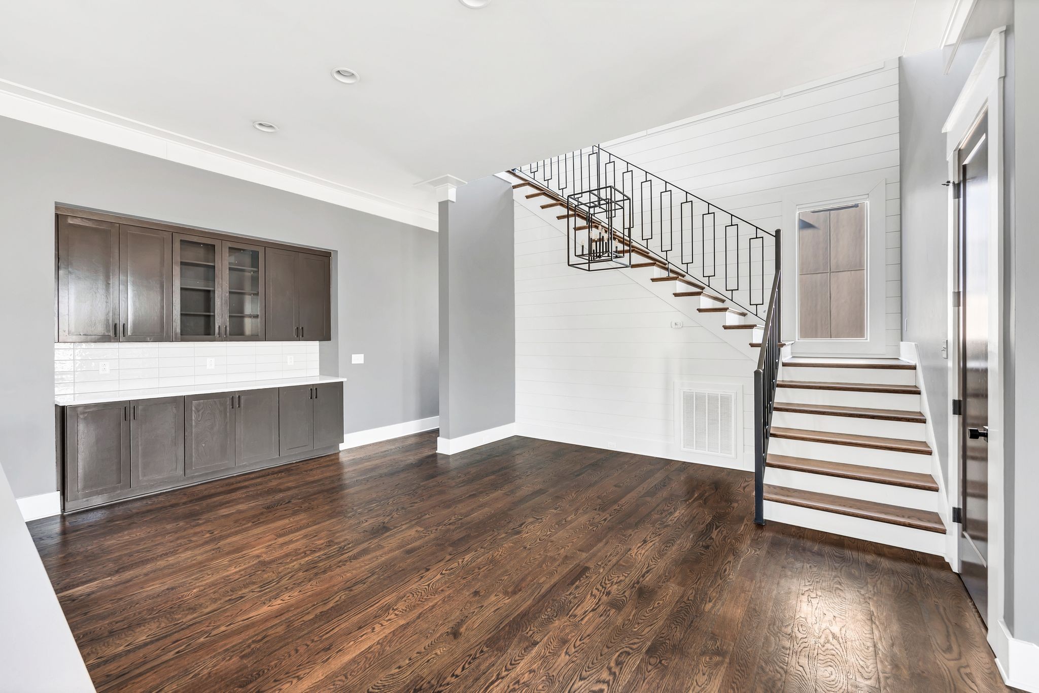 Nashville, Tennessee 37209, United States, 4 Bedrooms Bedrooms, ,3 BathroomsBathrooms,Residential,Active,14353