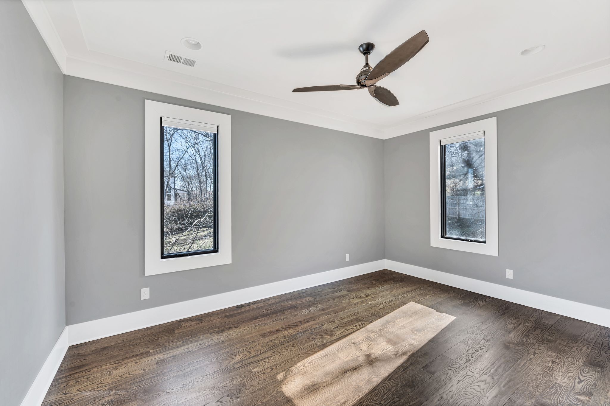 Nashville, Tennessee 37209, United States, 4 Bedrooms Bedrooms, ,3 BathroomsBathrooms,Residential,Active,14353