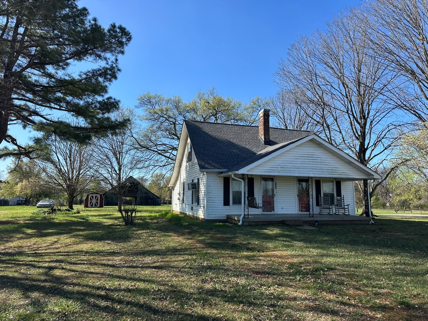 3266 Bradyville Pike