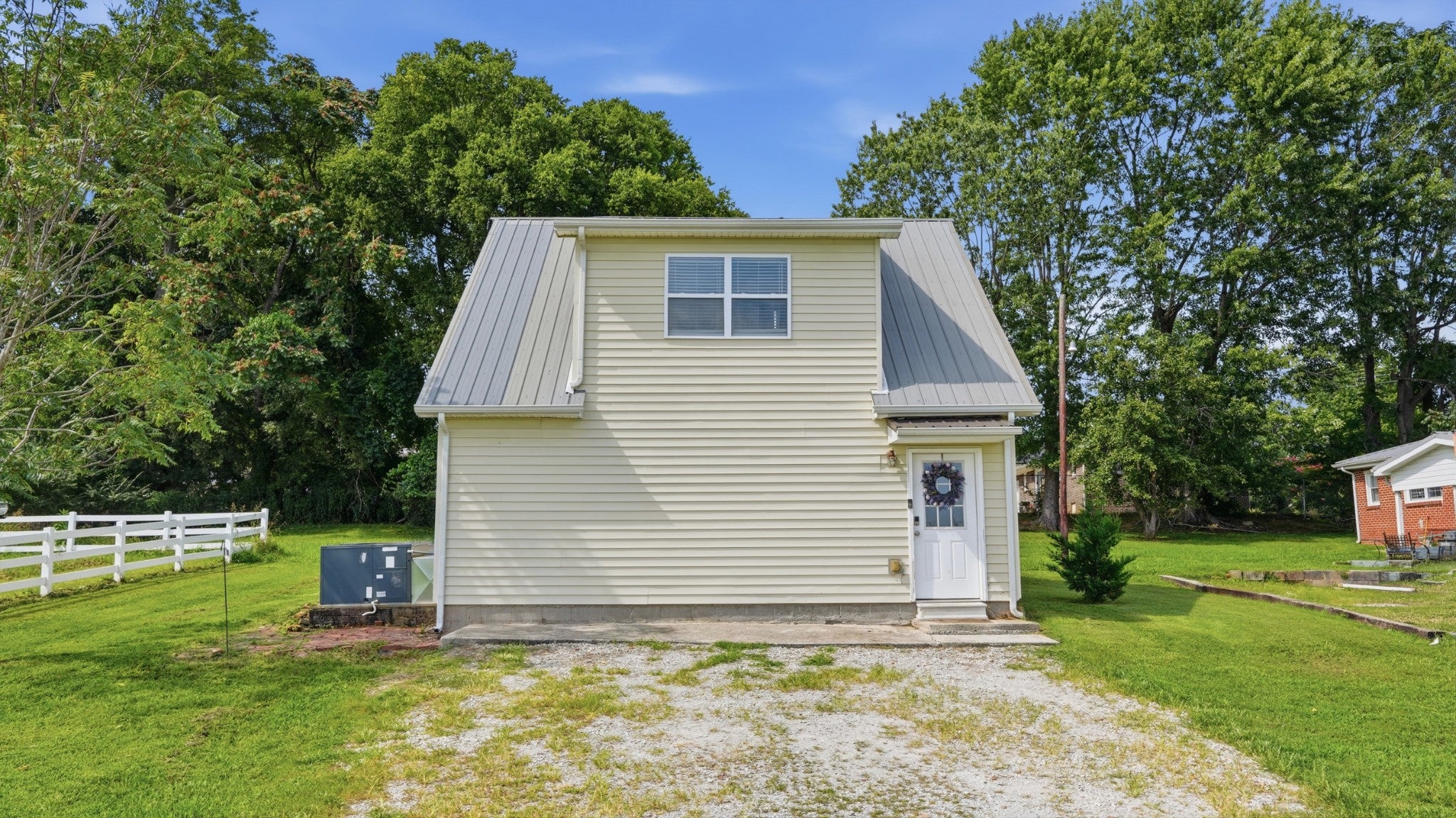 525 Sharp Springs Rd