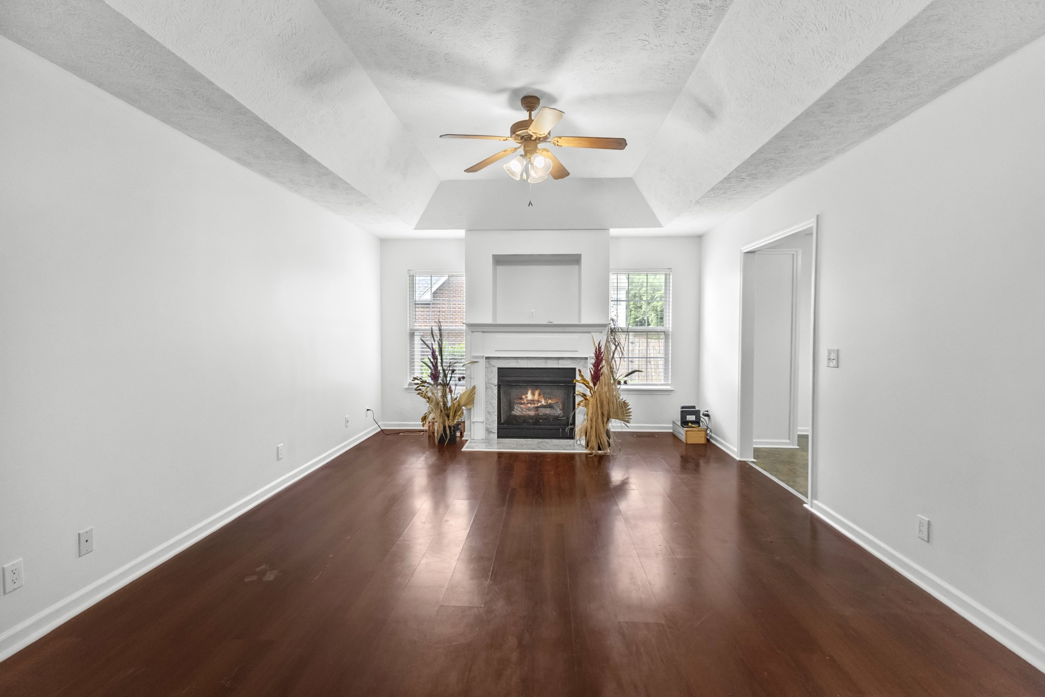929 Chaparral Dr