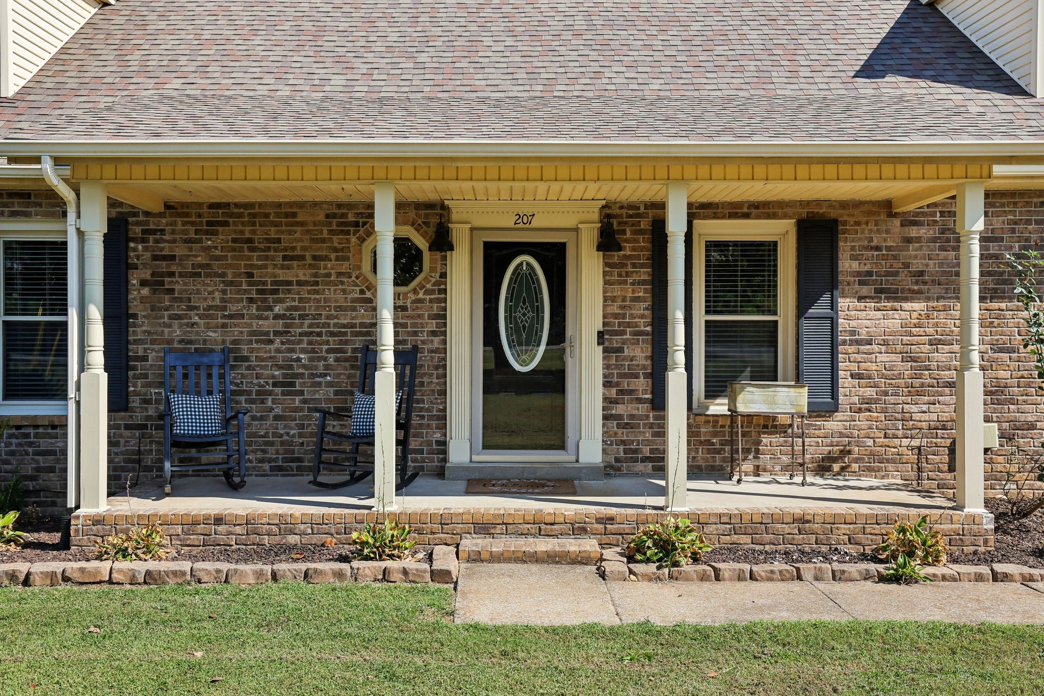 207 Peebles Dr