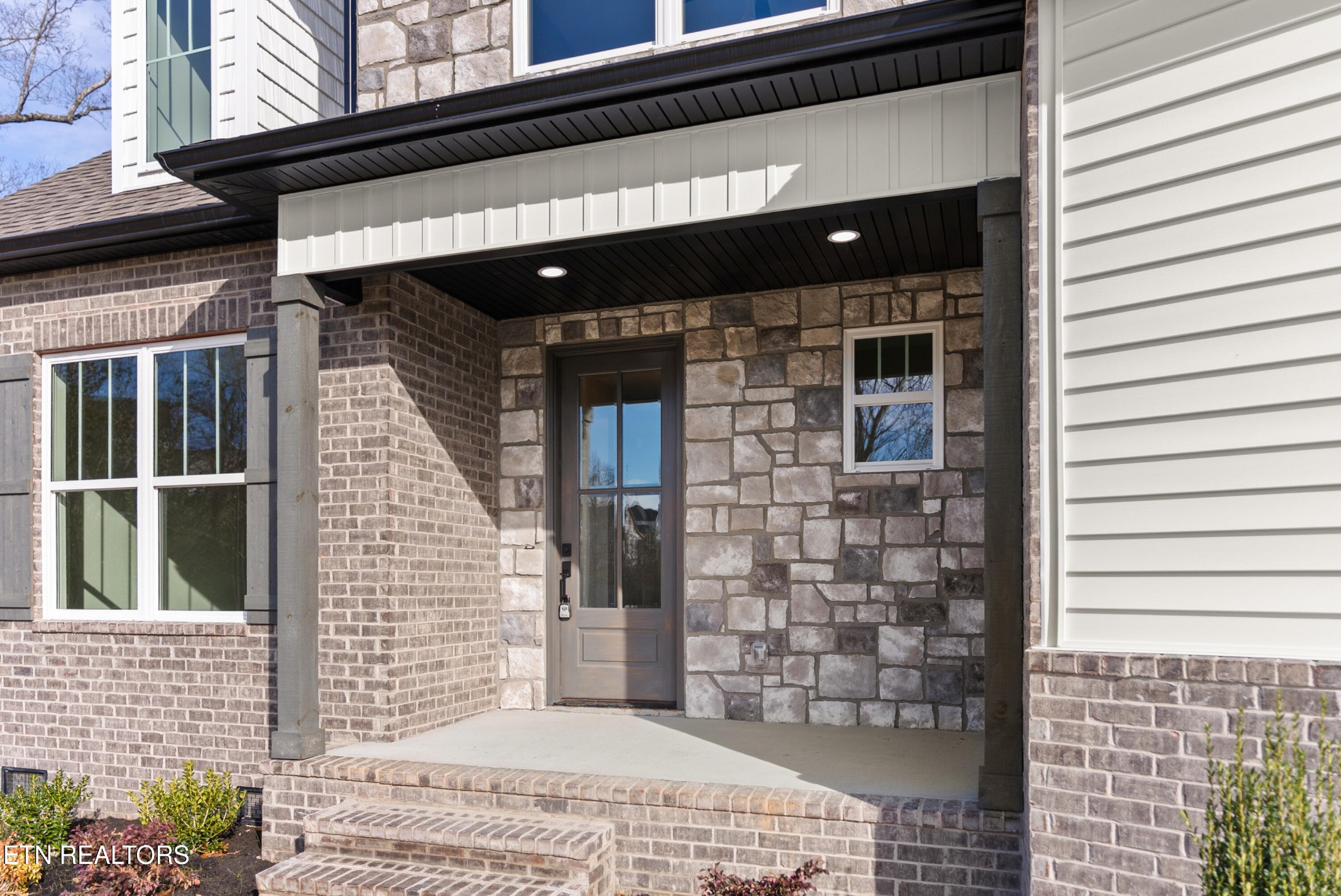 4542 Christine Lynnae St