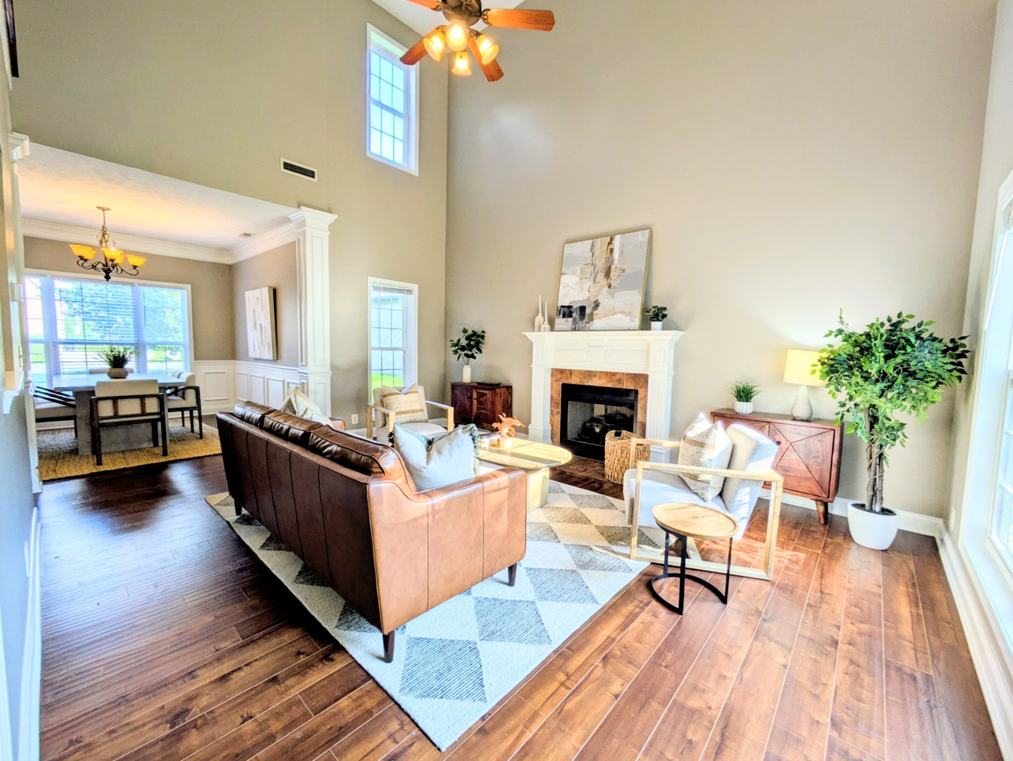 3036 Community Cir