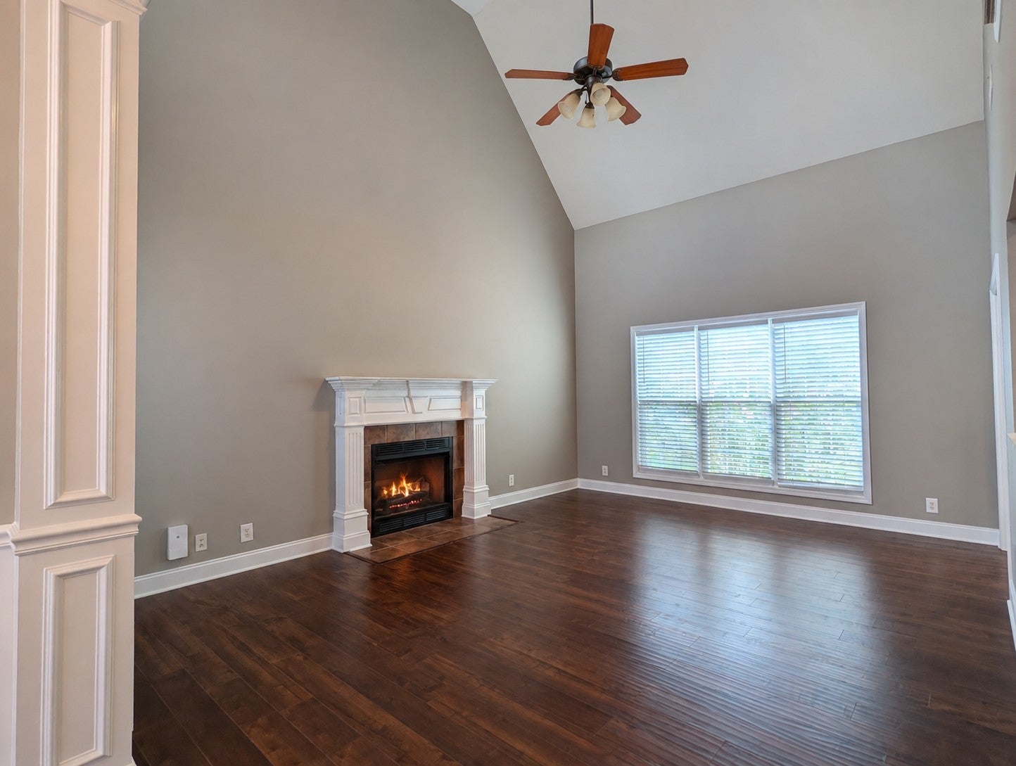 3036 Community Cir