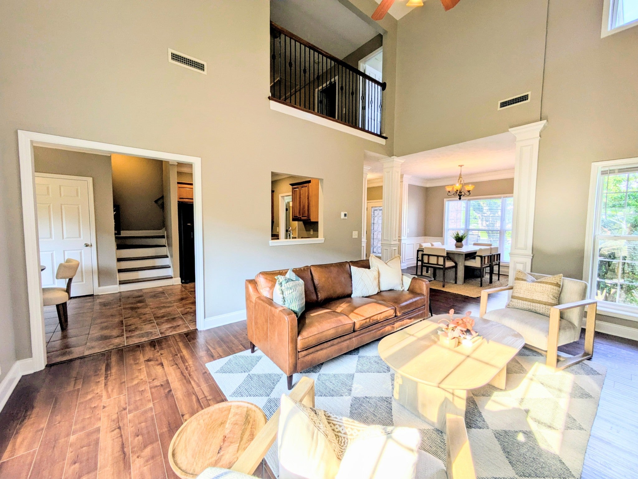 3036 Community Cir