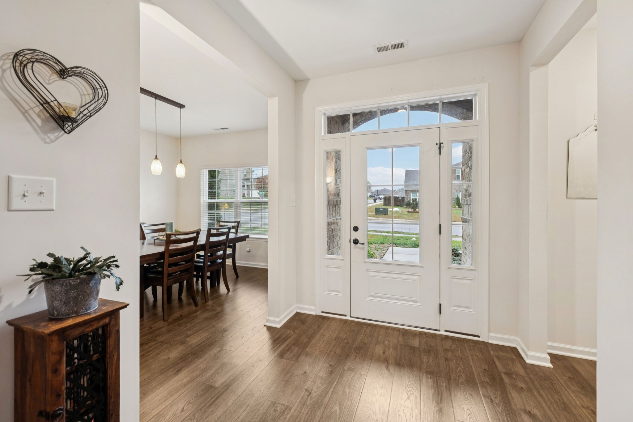 Gallatin, Tennessee 37066, United States, 4 Bedrooms Bedrooms, ,4 BathroomsBathrooms,Residential,Active,235704