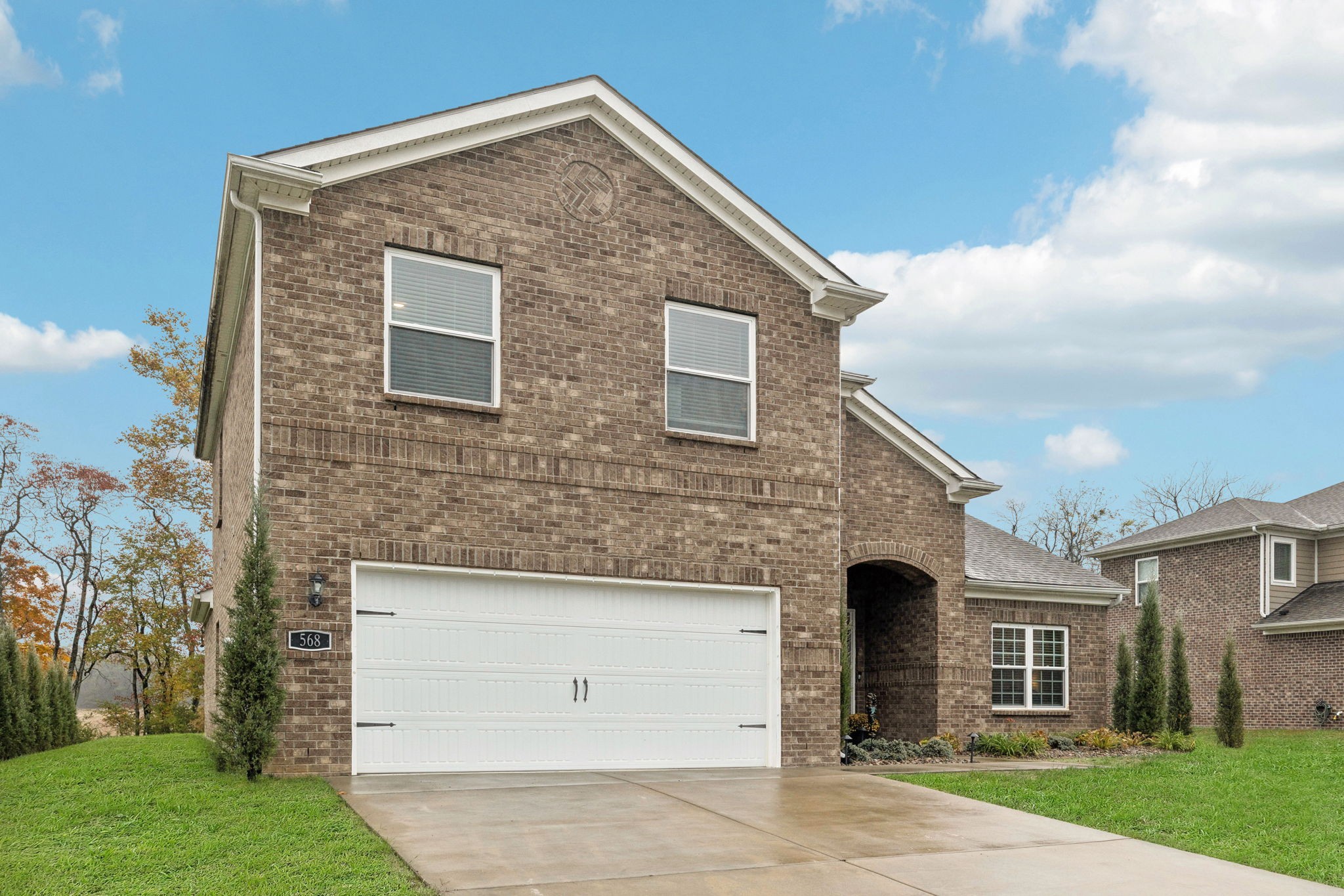 Gallatin, Tennessee 37066, United States, 4 Bedrooms Bedrooms, ,4 BathroomsBathrooms,Residential,Active,235704