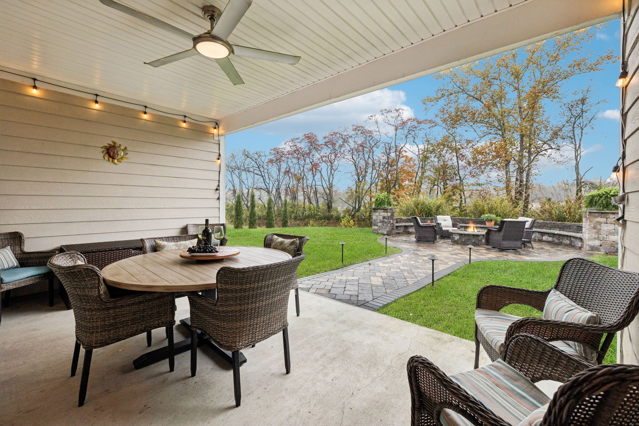 Gallatin, Tennessee 37066, United States, 4 Bedrooms Bedrooms, ,4 BathroomsBathrooms,Residential,Active,235704