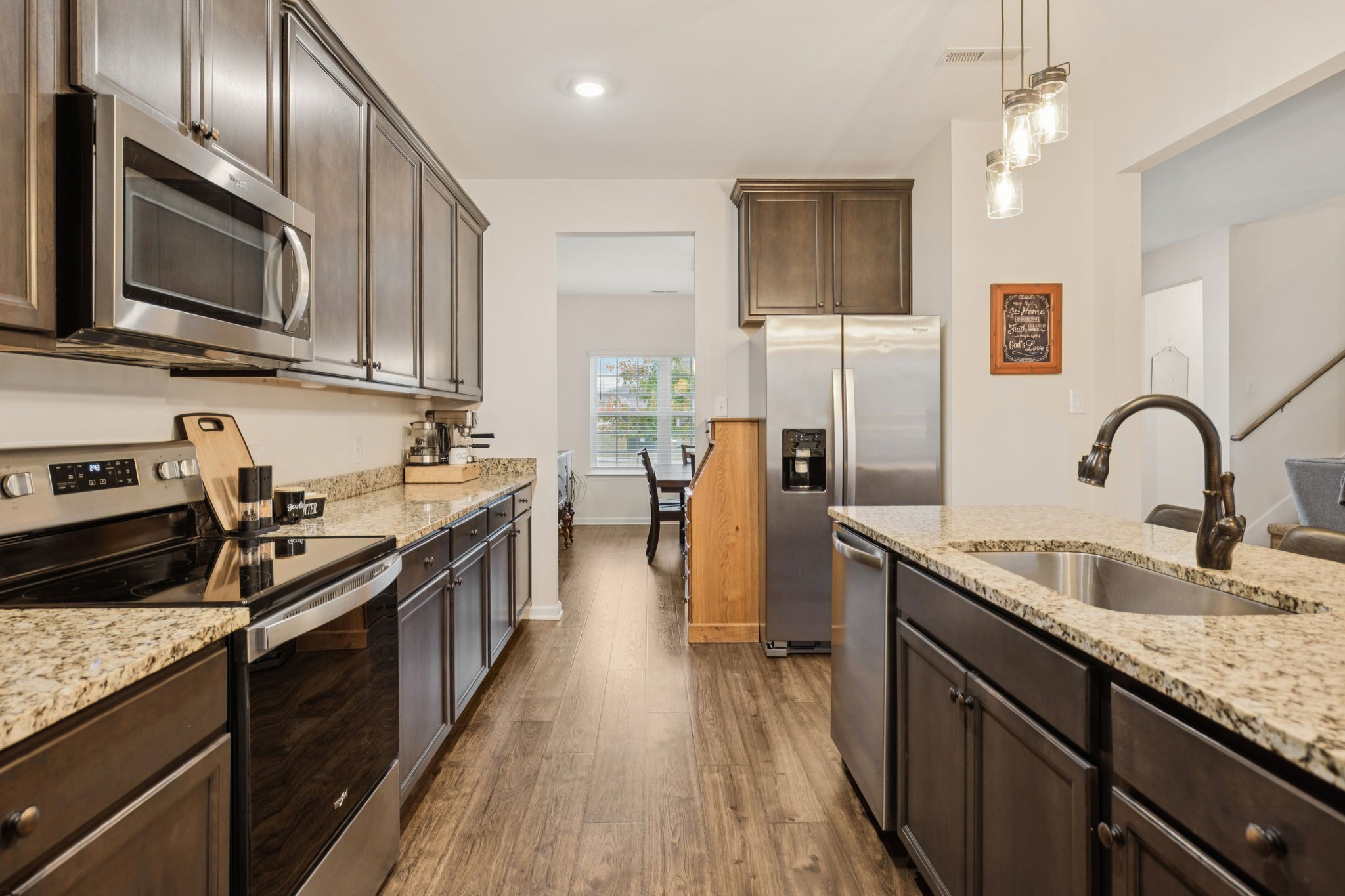 Gallatin, Tennessee 37066, United States, 4 Bedrooms Bedrooms, ,4 BathroomsBathrooms,Residential,Active,235704