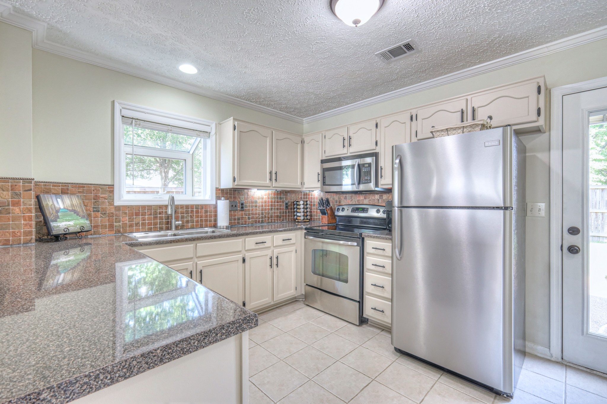 500 Kendall Ct