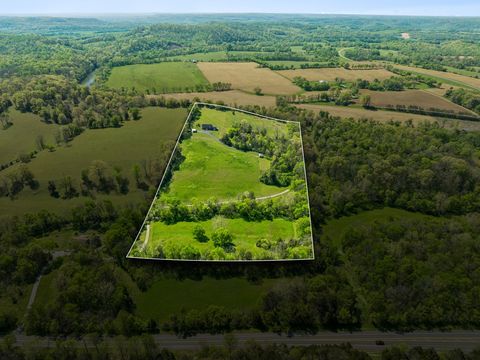 4341 Marlowe Rd Williamsport TN 38487