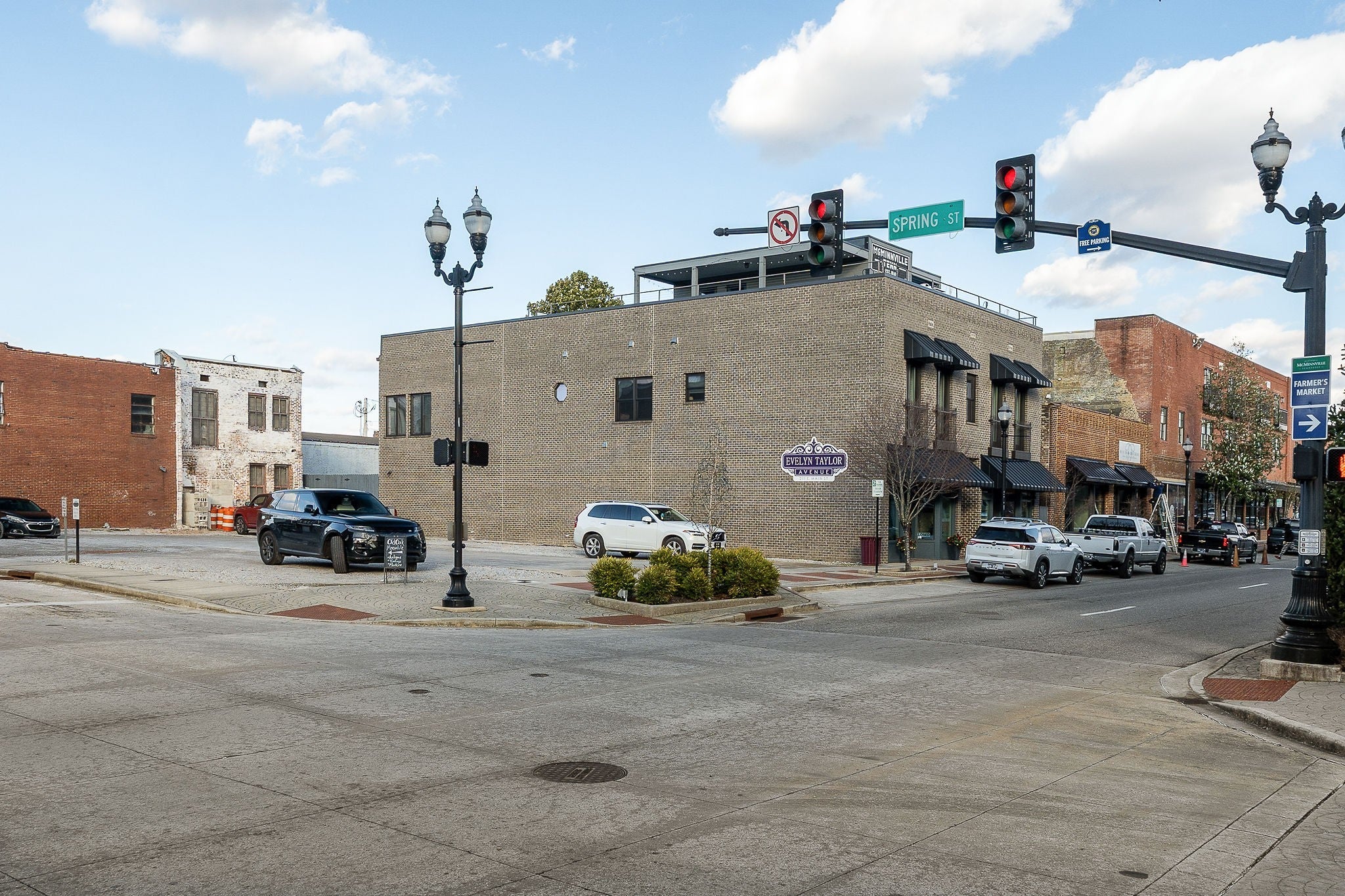 0 E Main St