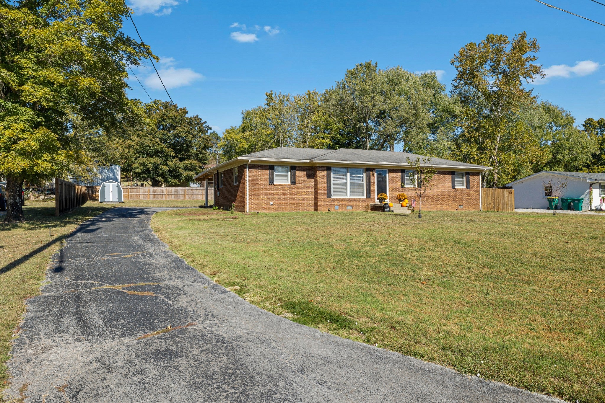 1449 Old Lake Rd