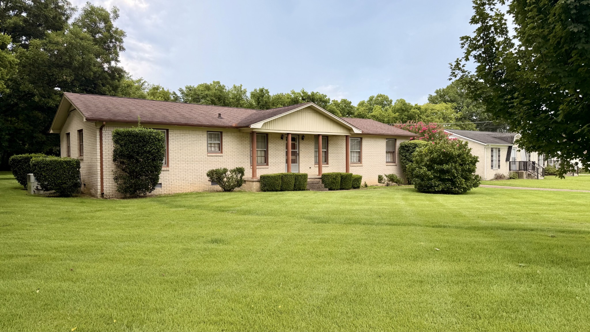 Photo 1 of 34 — 229 Robin Hood Rd, Pulaski, TN 38478