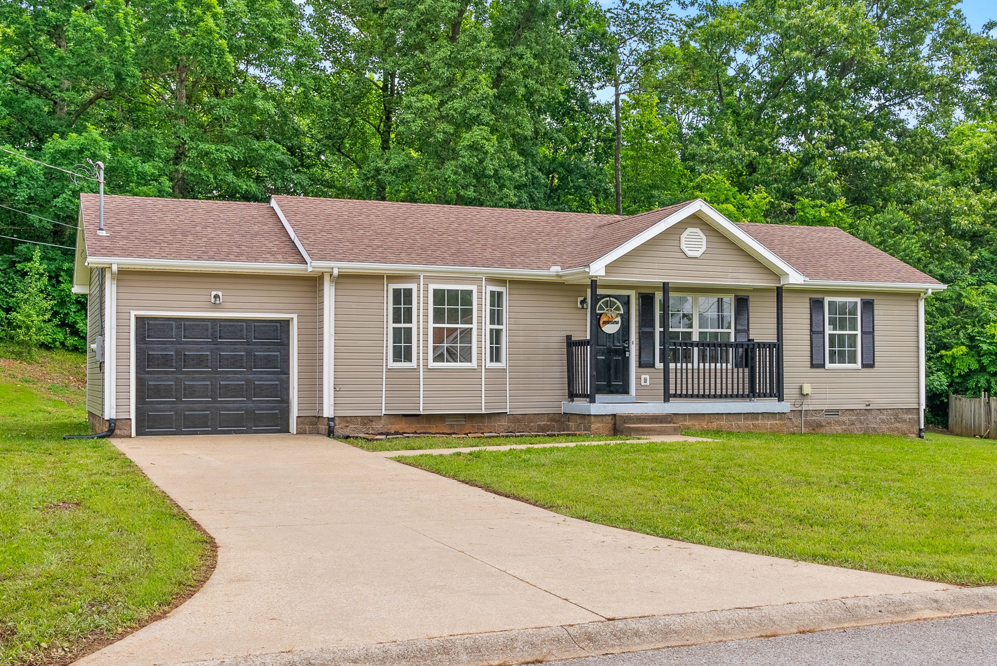 271 Golden Pond Ave