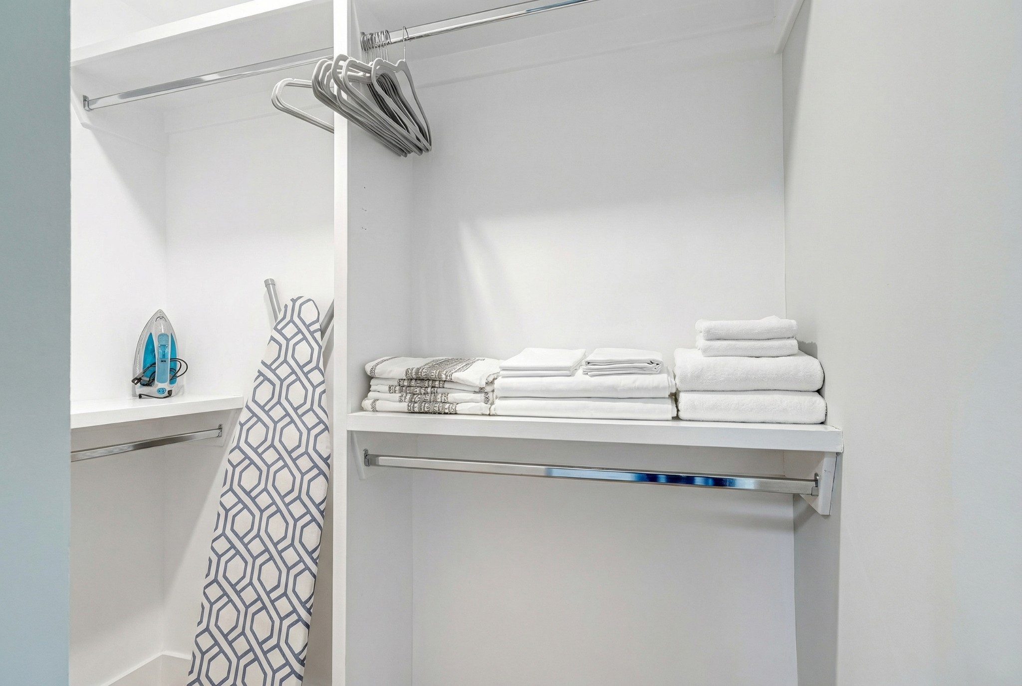 2809 Delaware Ave W 202