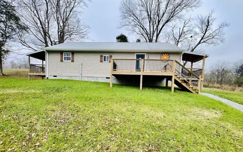 3796 Highway 49 W Charlotte TN 37036