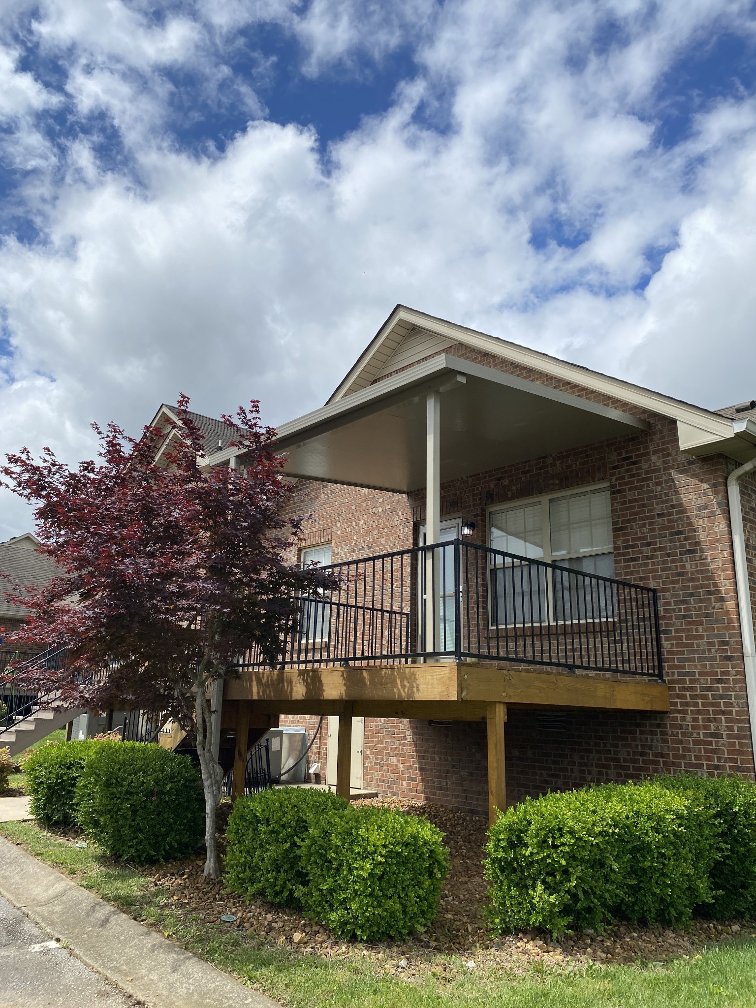 135 Excell Rd 101