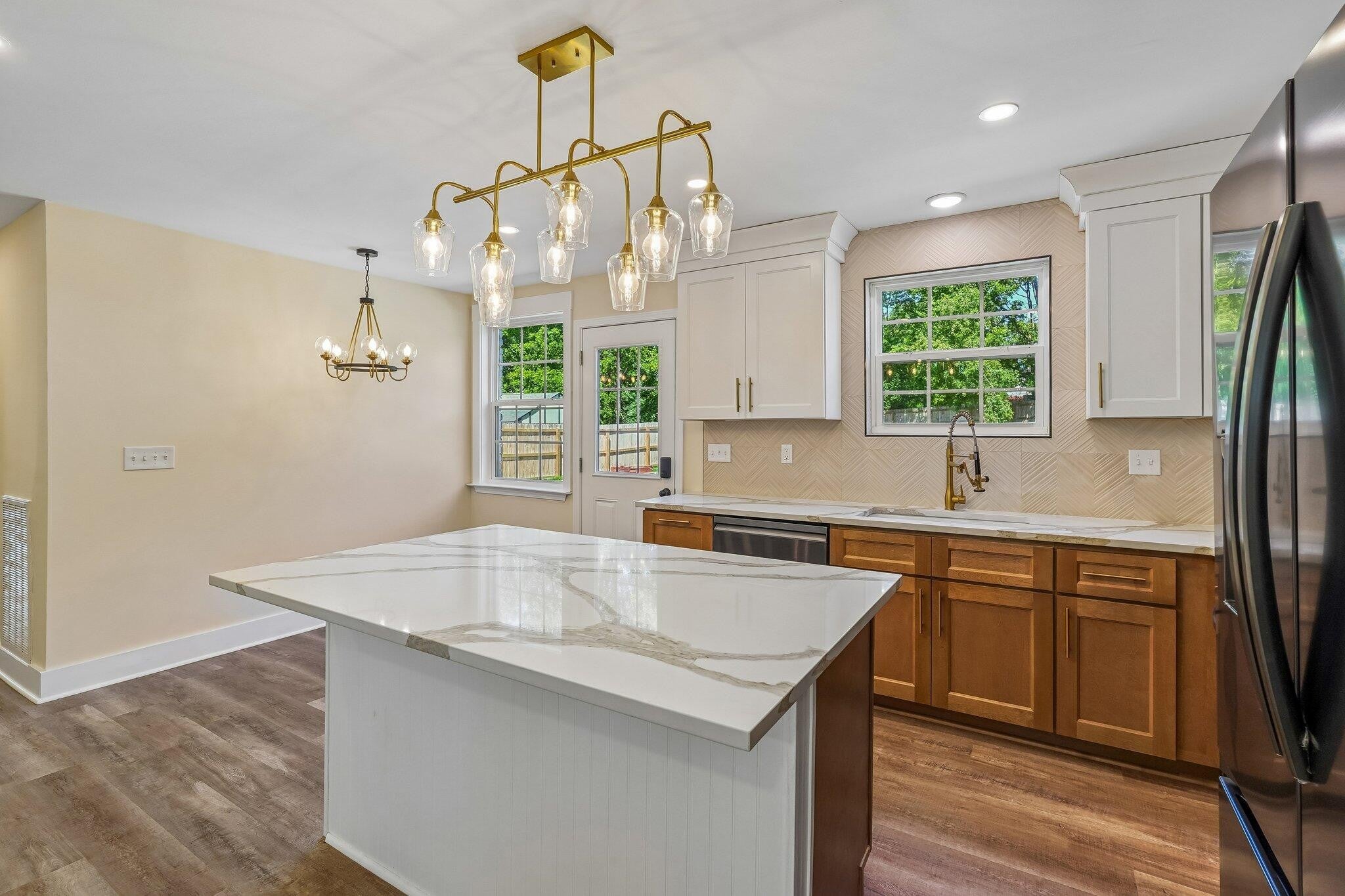 1425 Shelton Ave, Nashville TN 37216 4-bed home, photo 4 of 25