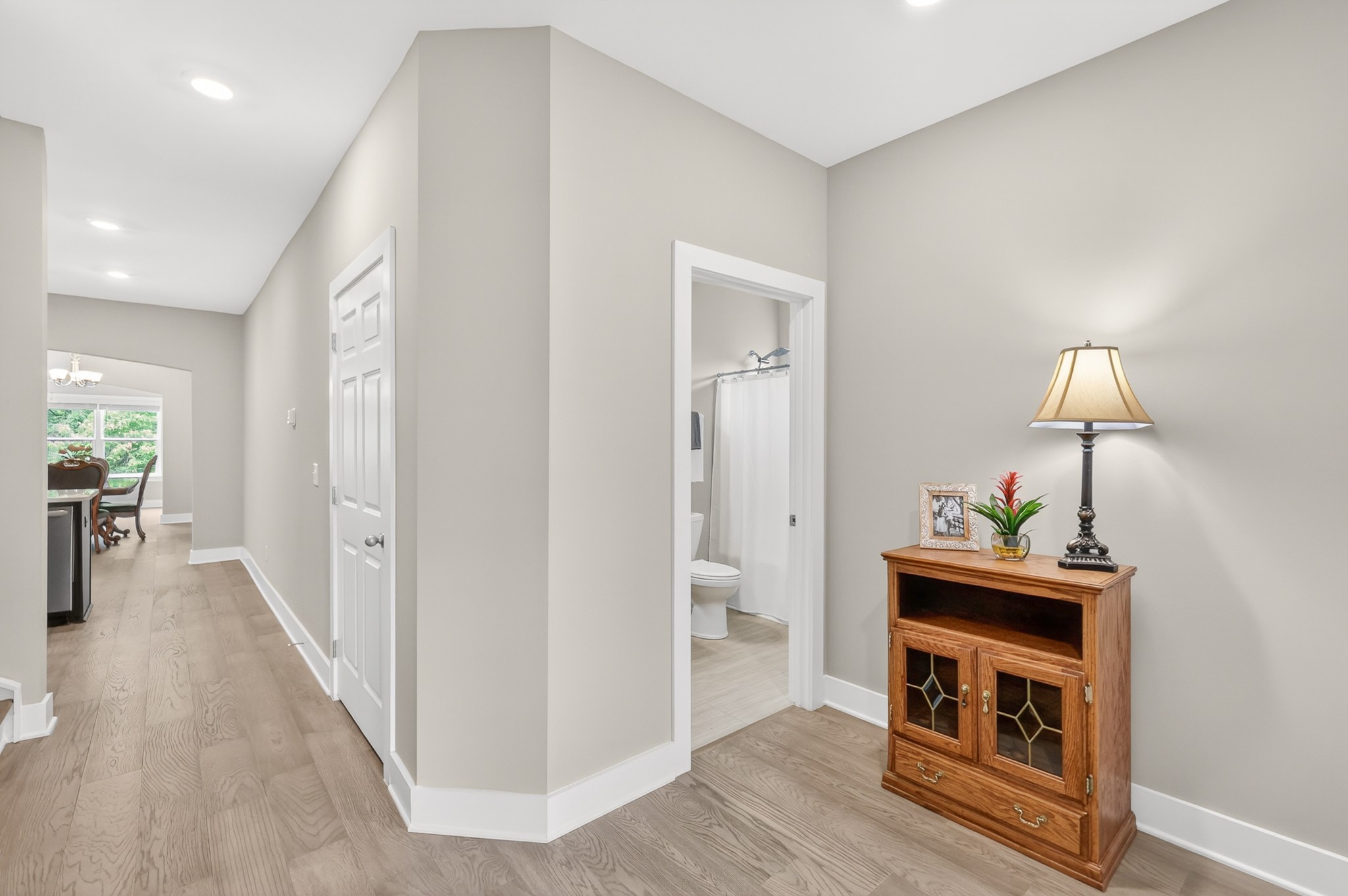 906 Meadowcrest Way https://maps.app.goo.gl/t
