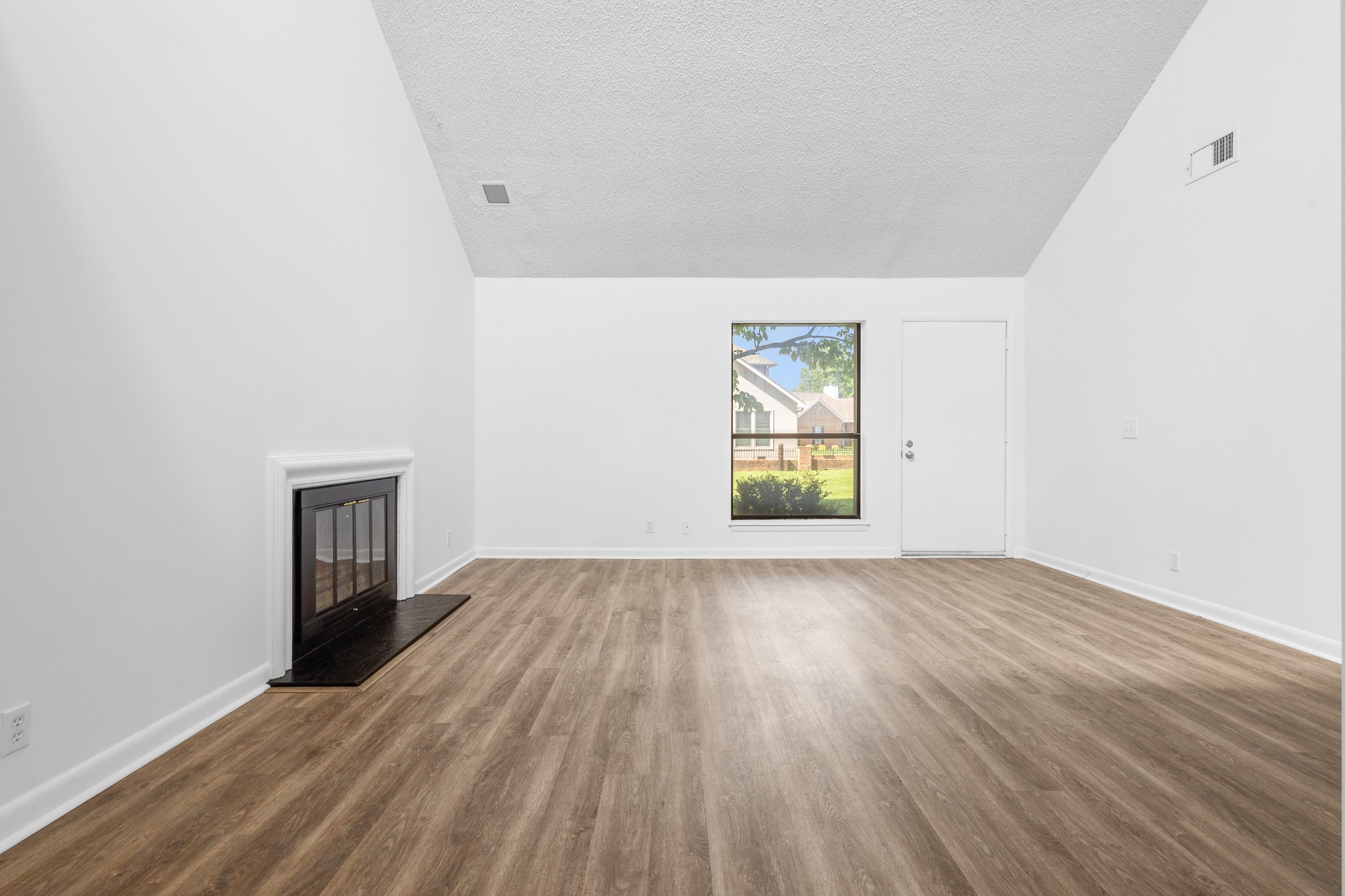 116 Saddle Tree Ct