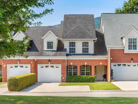 Photo of 724 Outlook Lane, Chattanooga, TN 37419 (MLS # 3513353)