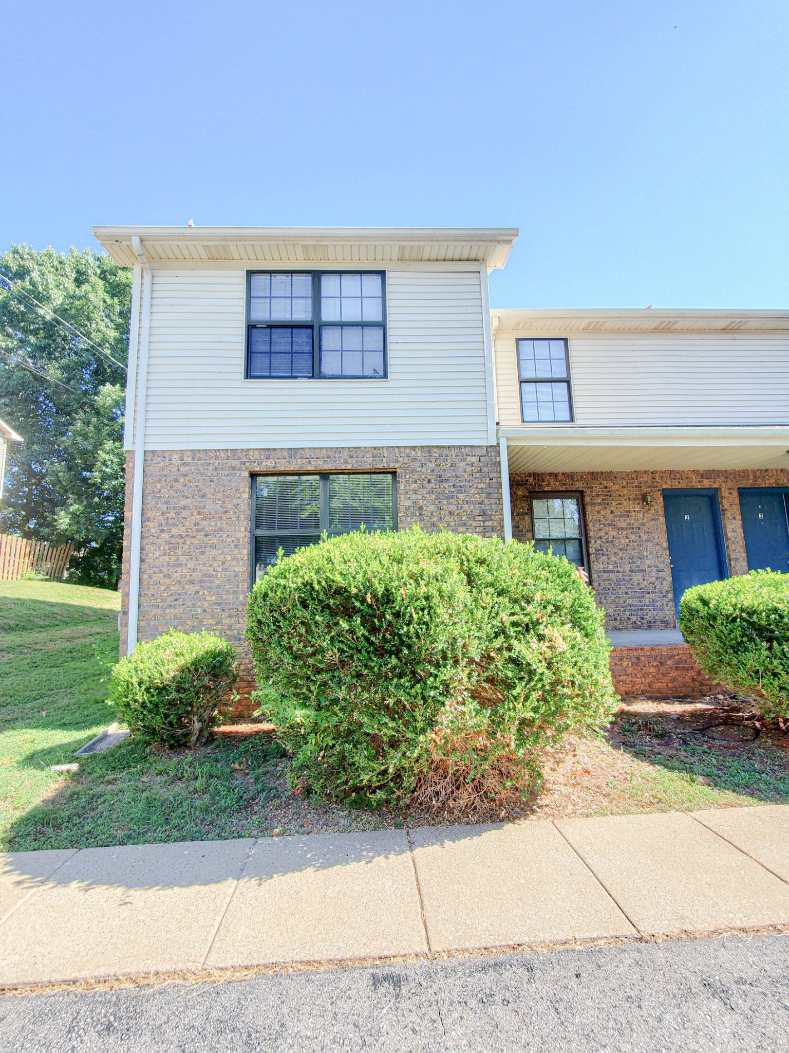 1551 E Knollwood Circle 1