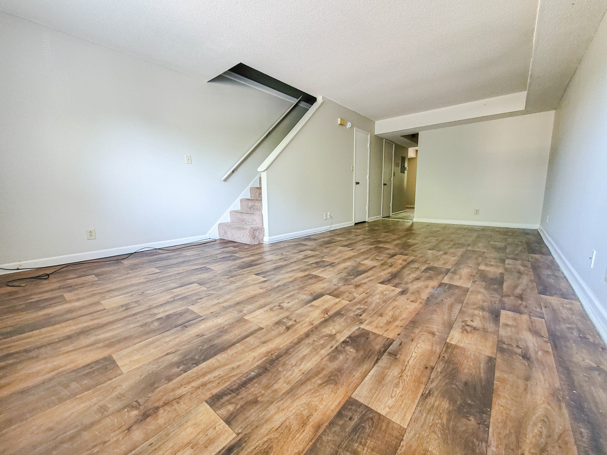 1551 E Knollwood Circle 1