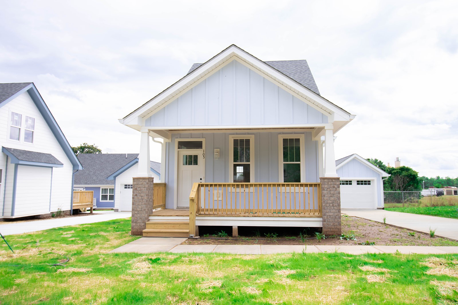 105 Shephard St N