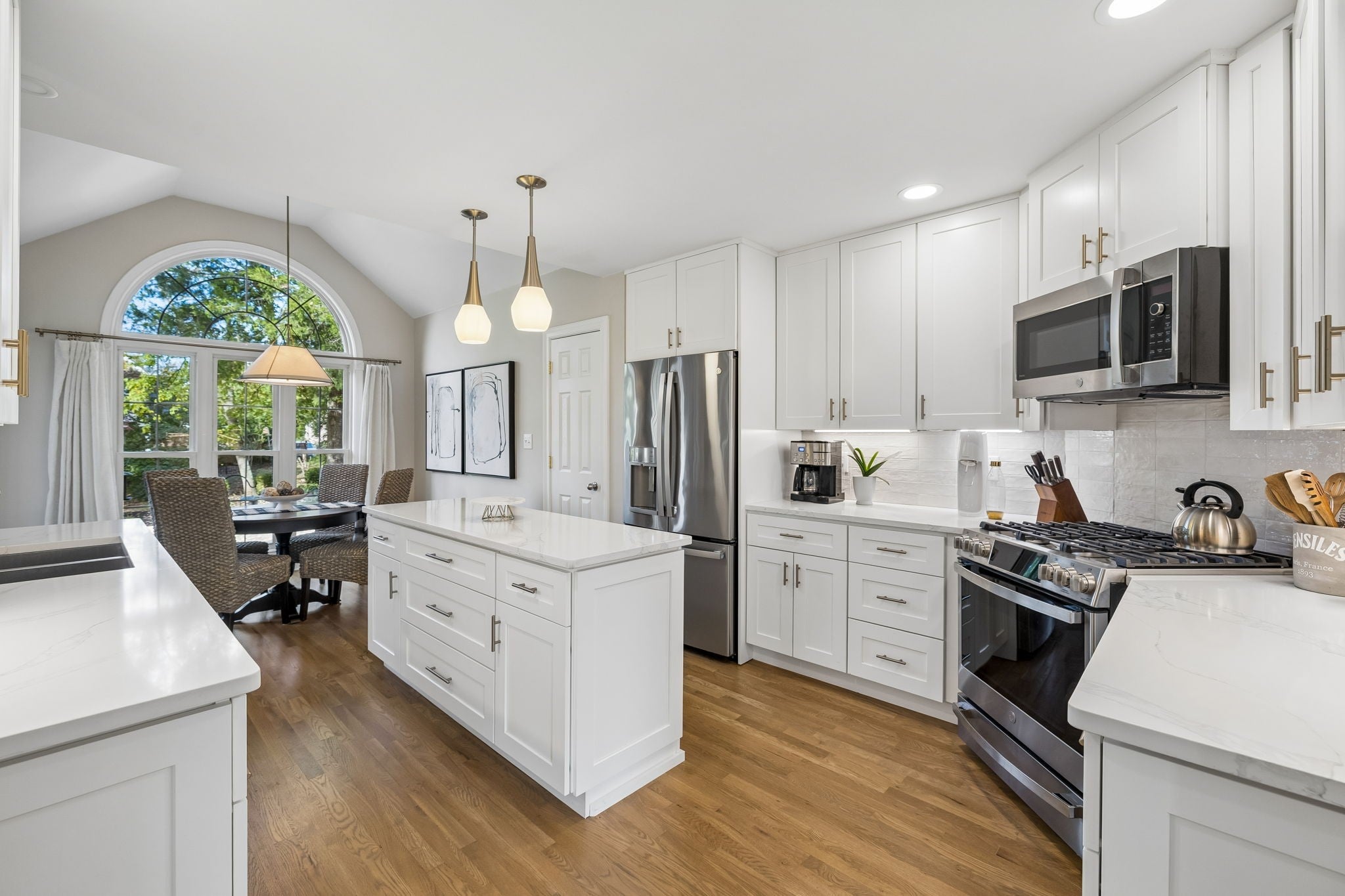 813 Brooke Valley Trce