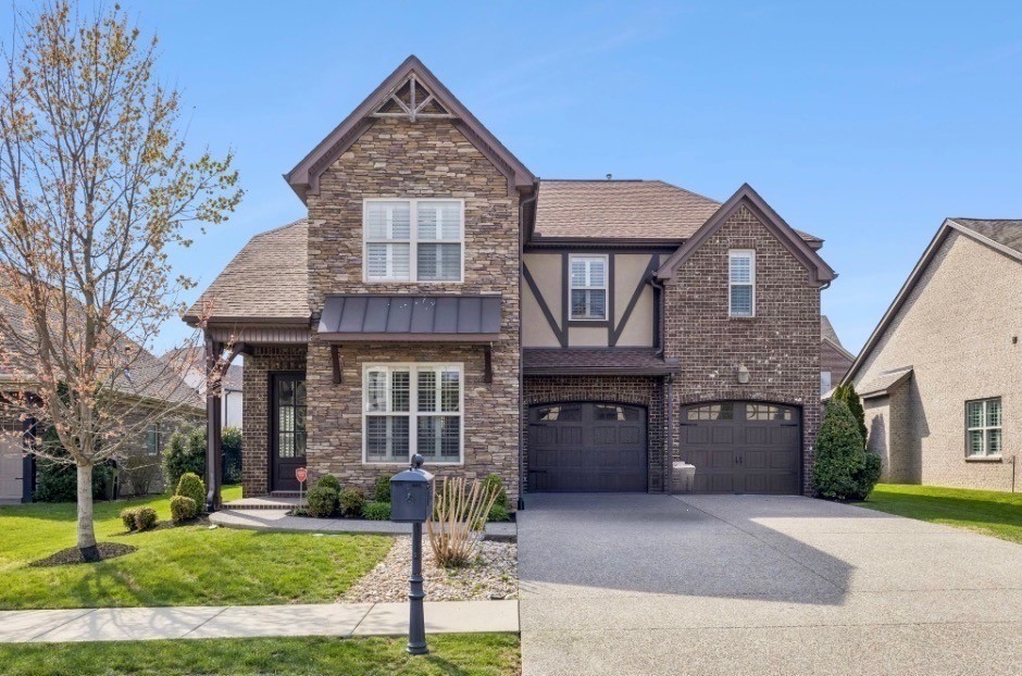 1025 Laffite Way