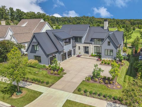 7313 Harlow Dr College Grove TN 37046