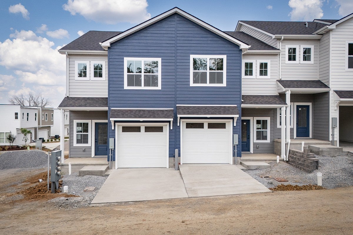 3-bed listing at 122 Riva Ridge 1, Nashville