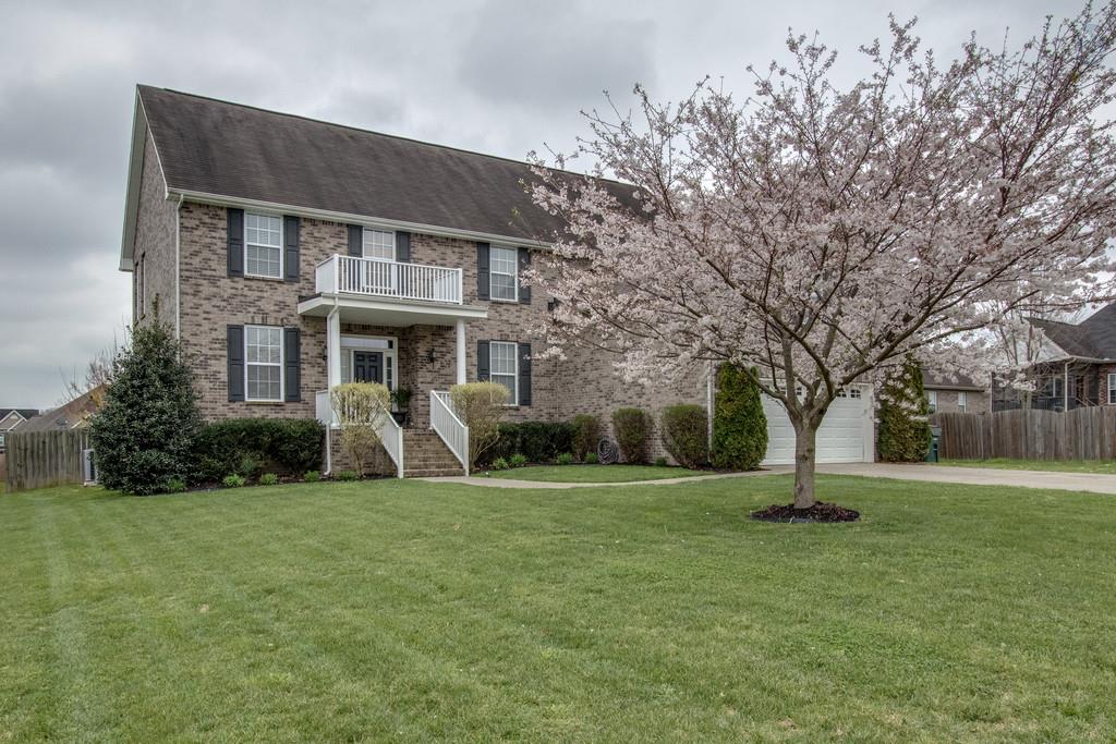 Photo 1 of 25 — 1311 Monroe Ct, Gallatin, TN 37066