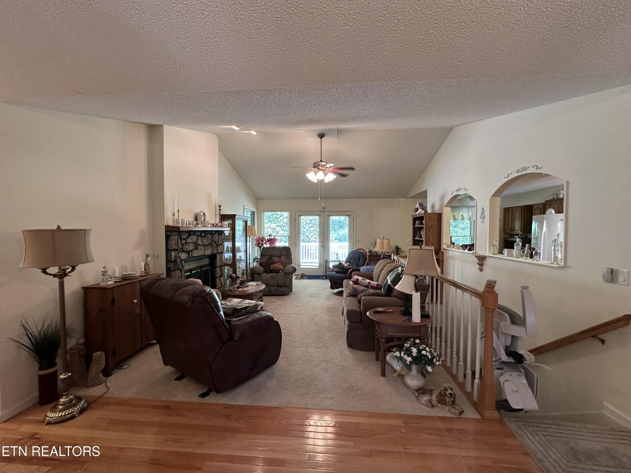 104 Flossmoor Circle