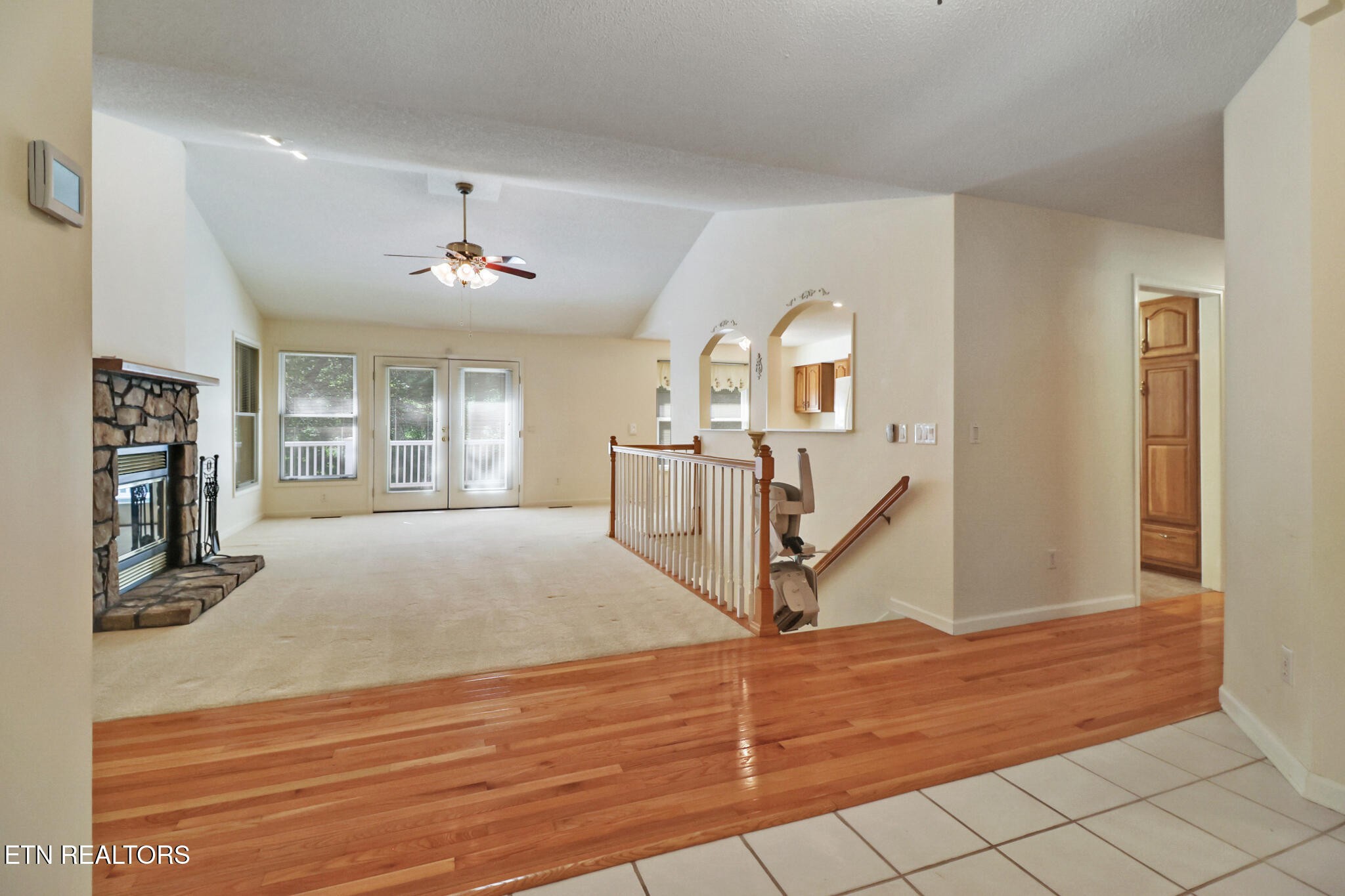 104 Flossmoor Circle