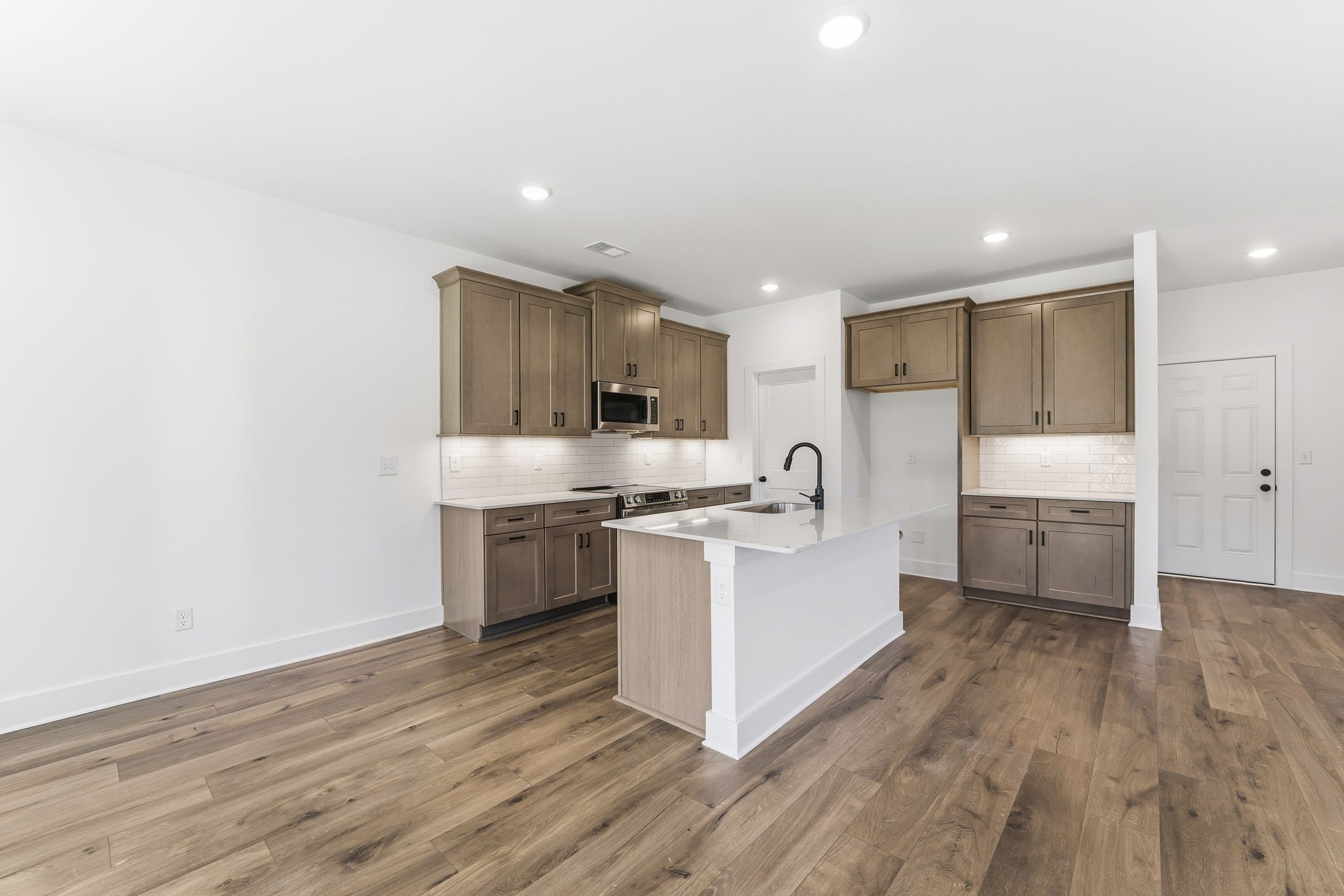 937 Watercourse Ct