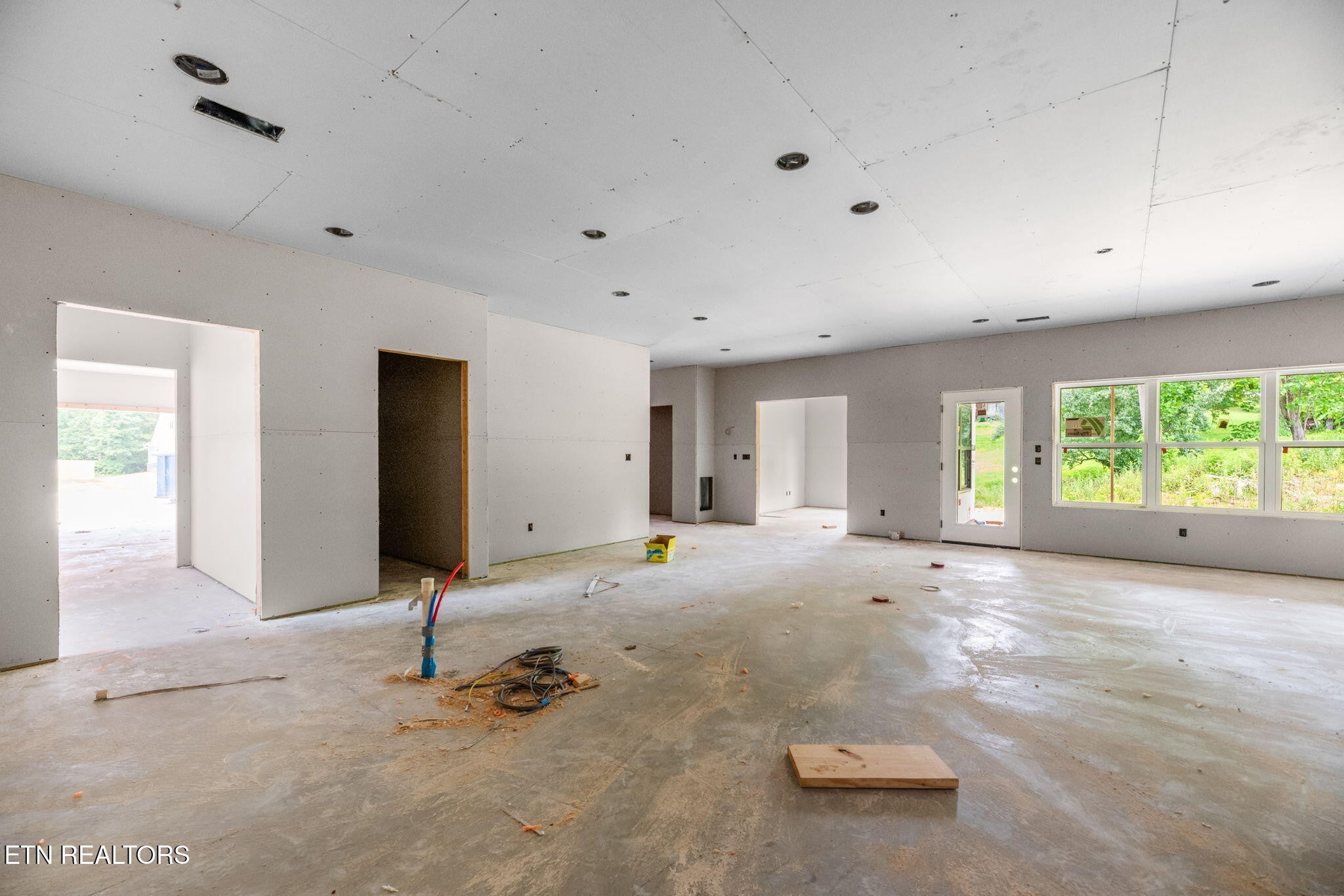818 Greenhead Lane